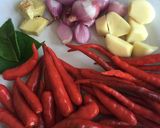 Foto langkah ke 2 dari resep Sambal cecek/kulit sapi 🔥.