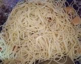 Foto langkah ke 2 dari resep Spaghetty Aglio olio.