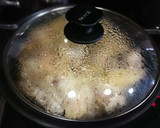 Foto del paso 3 de la receta: Pollo campero al ajillo y pimientos de piquillo