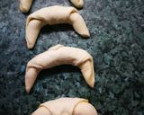 Sajttal töltött kiflik 🥐🥐🥐🥐 kovásszal készült pizzatésztából recept fázis 3 fotója