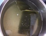 A picture of step 5 of Japanese fish ball soup.