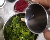 A picture of step 1 of Airfryer Natural Colour Crispies.
