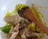 Foto langkah ke 4 dari resep Ayam Bumbu Kuning.