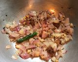 A picture of step 4 of Pav Bhaji.