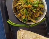 A picture of step 6 of Gawar potato sabji.