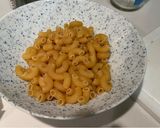 Foto langkah ke 3 dari resep Sup Ayam Macaroni Jagung Wortel.