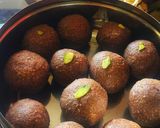 A picture of step 4 of Oats Ragi Laddu.