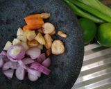 Foto langkah ke 1 dari resep Soto Ayam Lamongan.