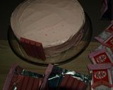 Φωτογραφία βήματος 4 της συνταγής Kitkat ruby cake-Oι 50 αποχρώσεις του ροζ💖🎀