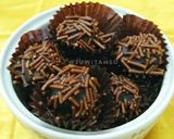 Foto langkah ke 8 dari resep Bola bola coklat.