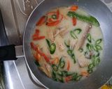 Foto langkah ke 6 dari resep Ikan Tongkol Kuah Cabe Hijau.