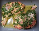 Foto del paso 3 de la receta: Pollo a la hierbabuena