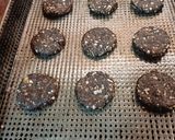 Foto del paso 3 de la receta: Galletitas de avena y algarroba