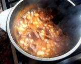 Foto del paso 5 de la receta: Guisado de carne y alubias envasadas