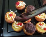 Foto langkah ke 8 dari resep Burger mini.