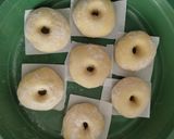 Foto langkah ke 8 dari resep Donat Coklat.