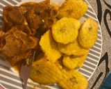 Foto del paso 2 de la receta: Paticas de cerdo con tostones