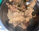 รูปขั้นตอนการทำที่ 5 ของ สูตรก๋วยเตี๋ยวน้ำตกเนื้อ