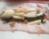 Foto del passaggio 4 della ricetta Rollè di contenna di maiale ripiena con verdure uova formaggio,
