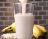 A picture of step 3 of Banana Oat Smoothie.