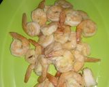 Foto langkah ke 3 dari resep Udang saus mentega simple.