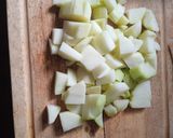 Foto del paso 2 de la receta: Carne con papas, cebolla y muzarella al horno
