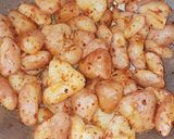 A picture of step 4 of Stir fry Water Chestnut.