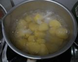 Foto langkah ke 2 dari resep Kue lumpur kentang pandan bisa untuk MPASI 12 month +.