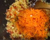 Foto del paso 3 de la receta: Sopa liviana de verduras con carne y fideos