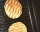 صورة لخطوة 1 من وصفة برجر دجاج المنزلي🍔