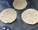 A picture of step 4 of Palak gajar disc.