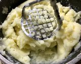 Foto del paso 4 de la receta: Pez 🐟 gallo 🐔 frito con puré de papas 🥔