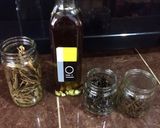 Foto del paso 2 de la receta: Aceite saborizado, fácil y rápido