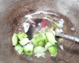 Foto langkah ke 3 dari resep Sayur bening Bayam Labu siam.