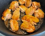 Foto del paso 1 de la receta: Pollo al ajillo