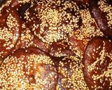 A picture of step 8 of Gud Arisa pitha.