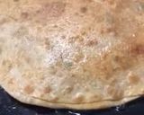 A picture of step 4 of Moli ka pratha.
