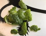 Une image de l'étape 4 de Poulet aux oignons,combavas,crème et gingembre.