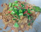 Foto langkah ke 6 dari resep 399. Oseng Kikil Tempe Pedas.