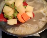 Foto langkah ke 6 dari resep Sup Ceker Daging Ayam Makaroni.