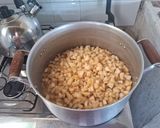 Foto del paso 1 de la receta: Ensalada de frutas re grande 🍍🍎🍑🍌