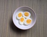 Foto langkah ke 1 dari resep Super simple tamago sando (sandwich telur ala jepang).