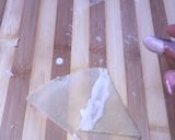 A picture of step 9 of Pastry samosas.