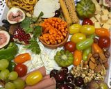 صورة لخطوة 1 من وصفة (شيز بلاتير) او صينية الفطور والأجبان