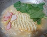 Foto langkah ke 3 dari resep Seblak Mie Simple.