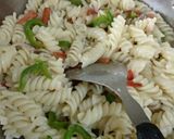 A picture of step 3 of White sauce pasta.