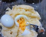 Foto langkah ke 1 dari resep Sandwich Goreng Isi Kentang Sosis.