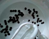 Foto langkah ke 5 dari resep Es Krim Blueberry.