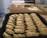 Foto del passaggio 4 della ricetta Ravioli giapponesi GYOZA