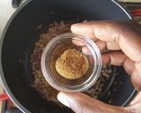 A picture of step 4 of Coconut Chickpea Curry.